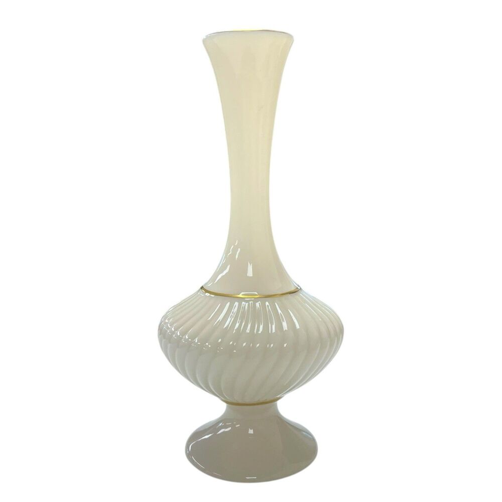 Lenox Savoy Collection Fluted Swirl Ribbed Bud Vase 7” Gold Trim